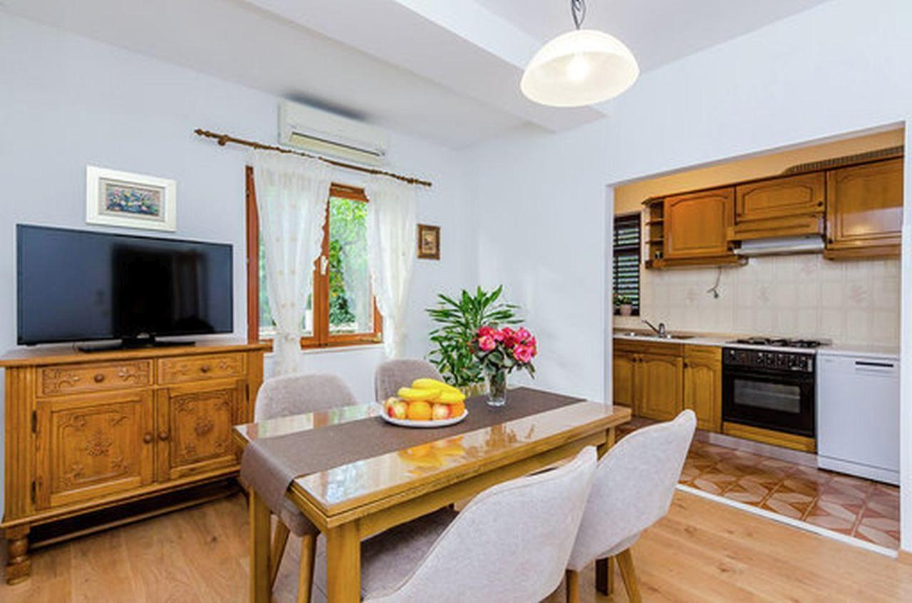 Antares Apartments Кавтат Екстериор снимка