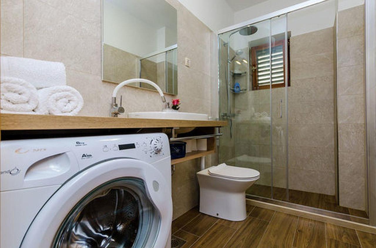 Antares Apartments Кавтат Екстериор снимка